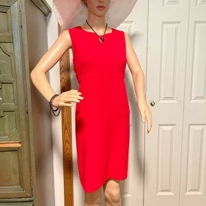 Ladies short sleeveless tie back slip on dress